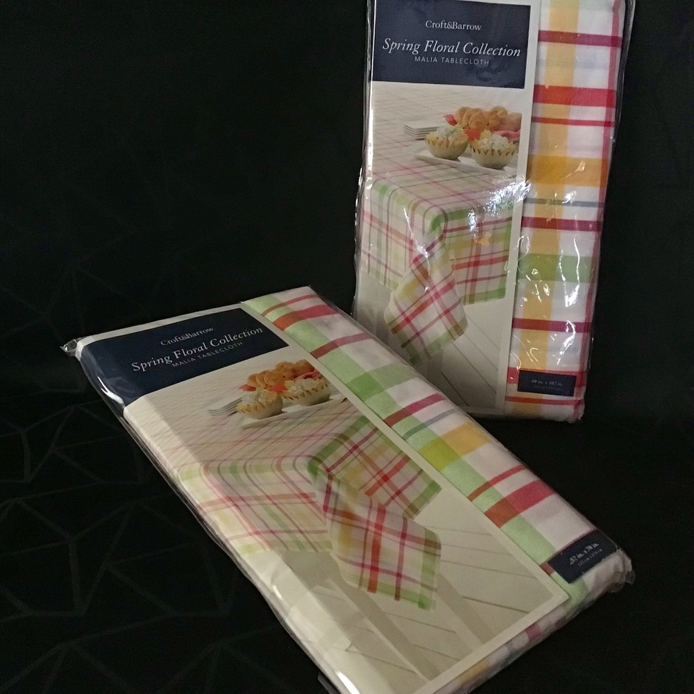 NWT Croft & Barrow Spring Floral Collection Malia Tablecloth